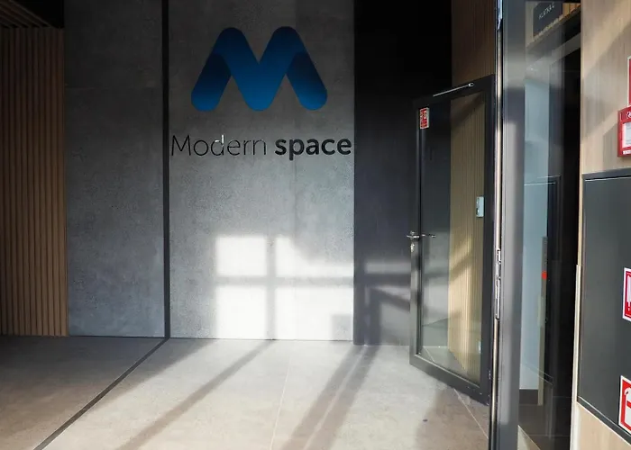 Westostapart A 183 * وارسو